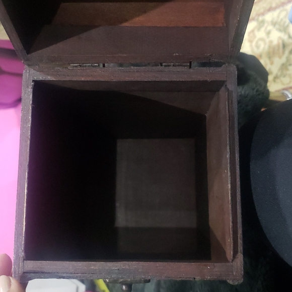 Vintage Wooden Treasure Box - Picture 8 of 14